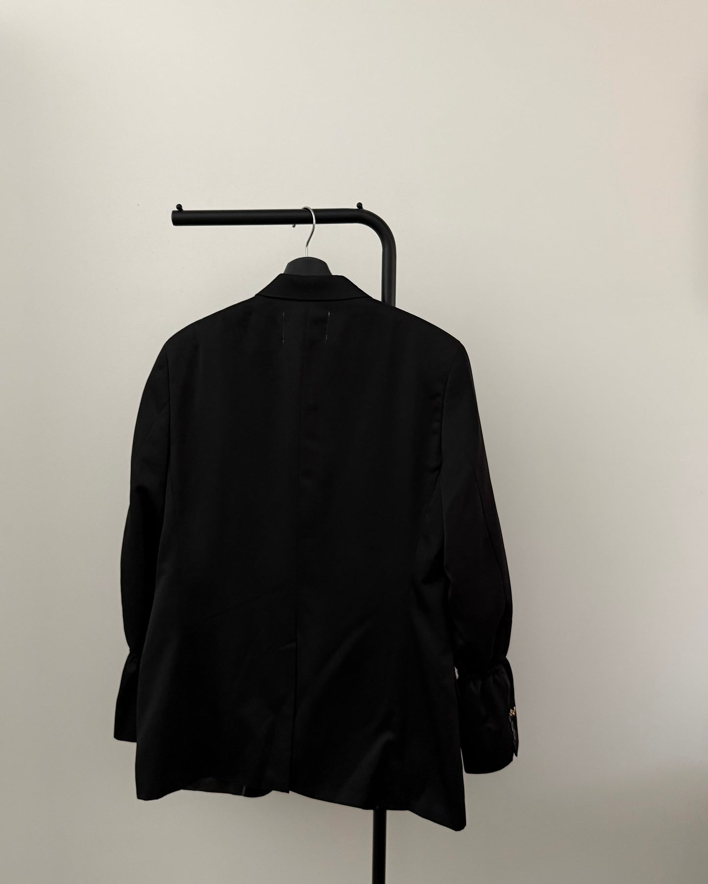 THE ESSENTIAL 1103