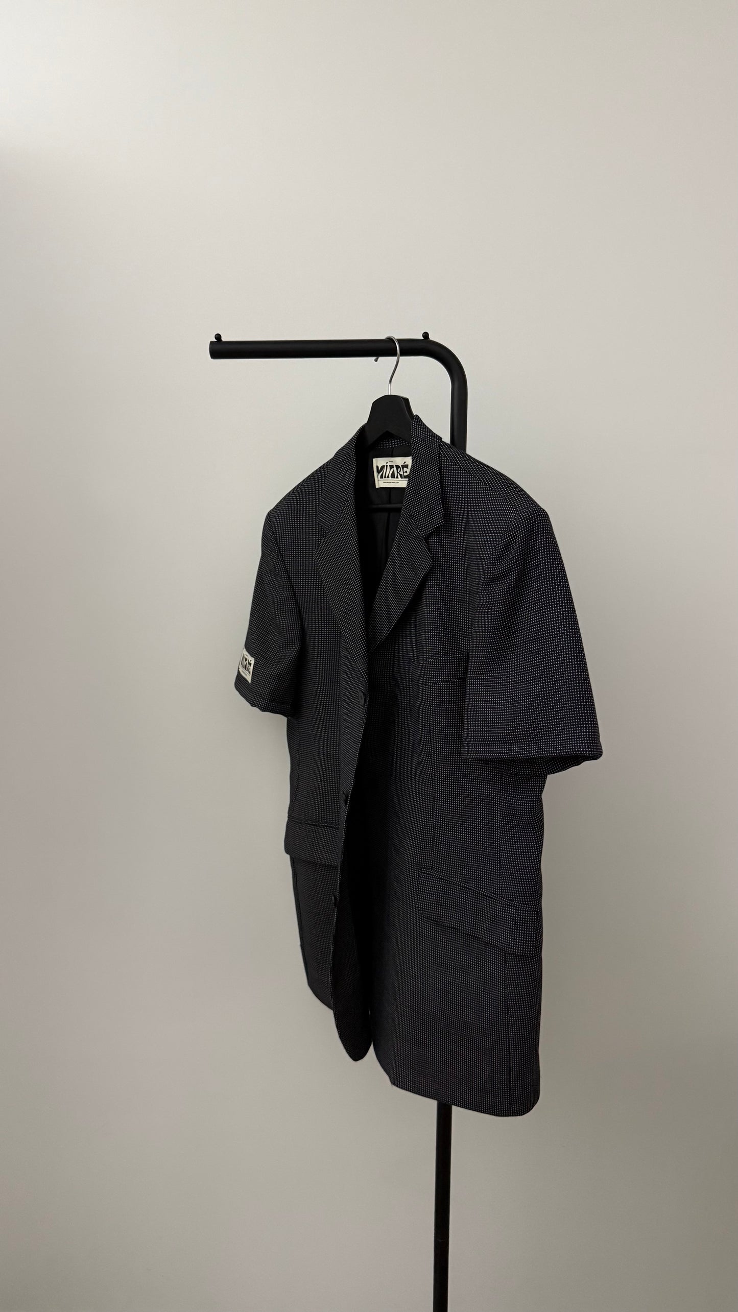 THE SHORT SLEEVE 011