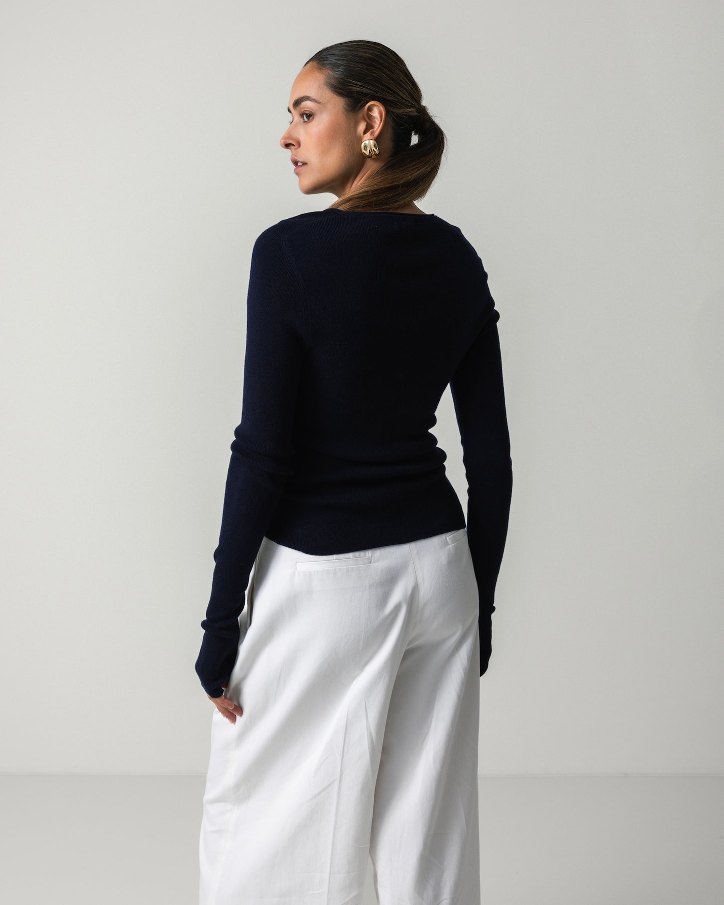 THE KNITTED JUMPER NAVY