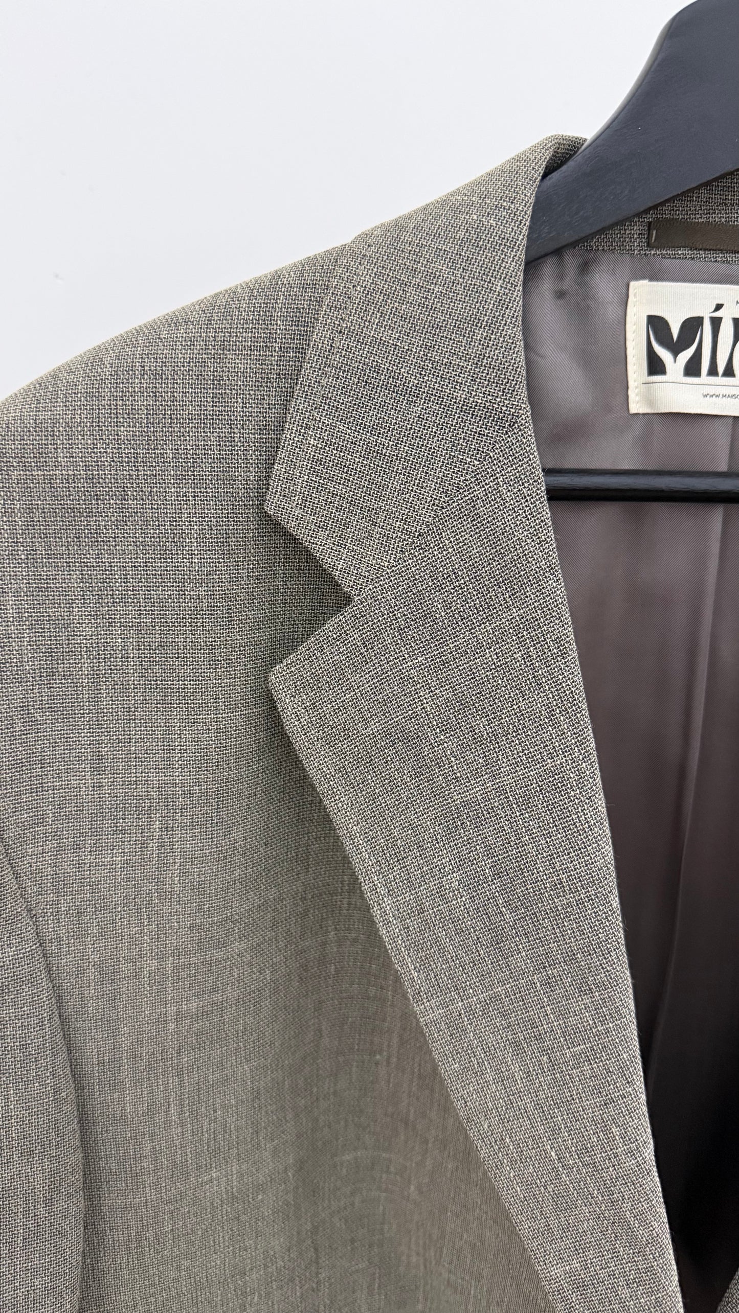 THE CROPPED 021
