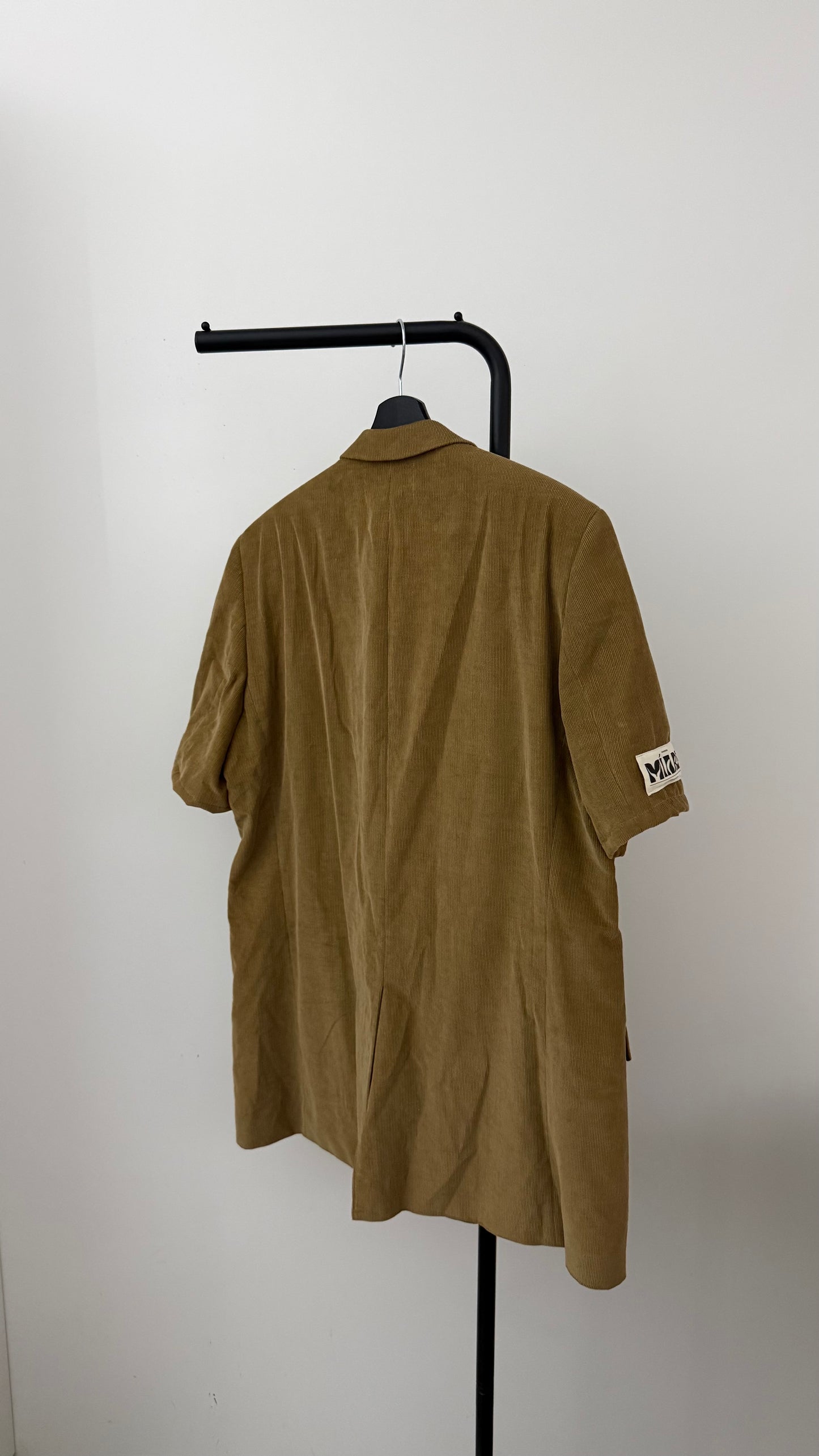 THE SHORT SLEEVE 035