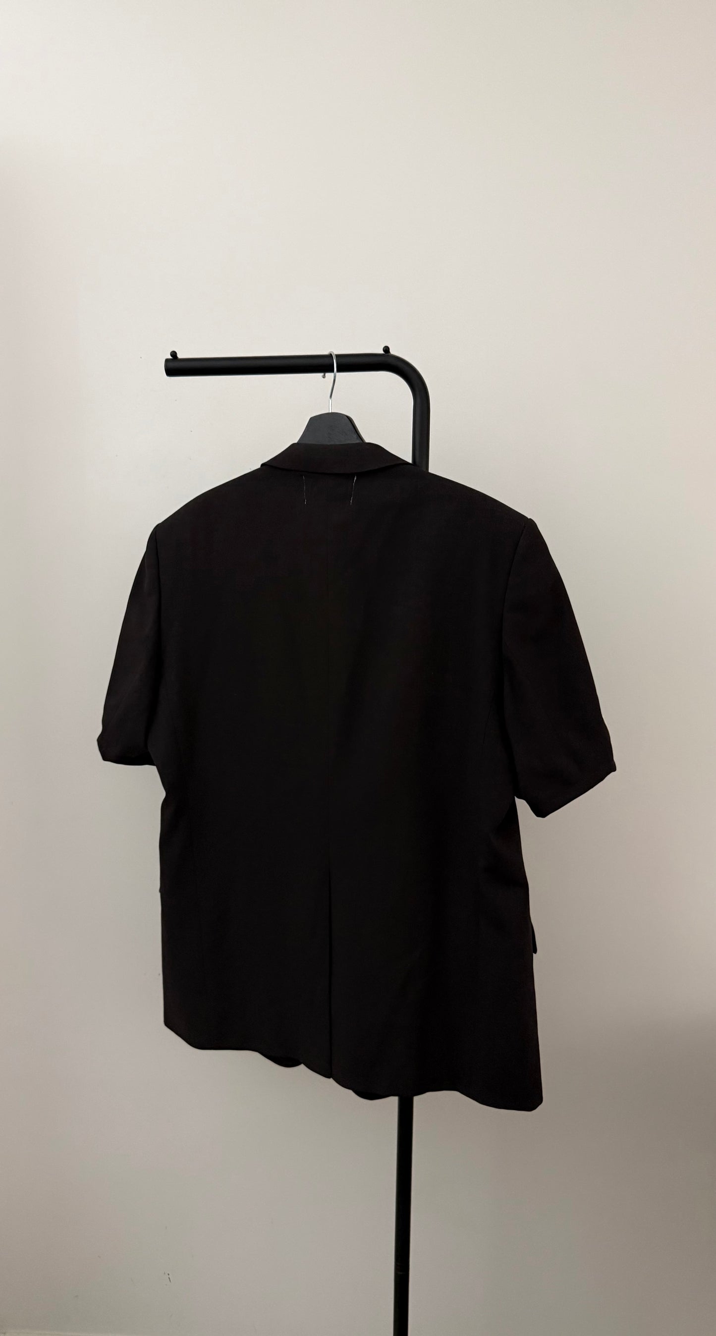 THE SHORT SLEEVE 037