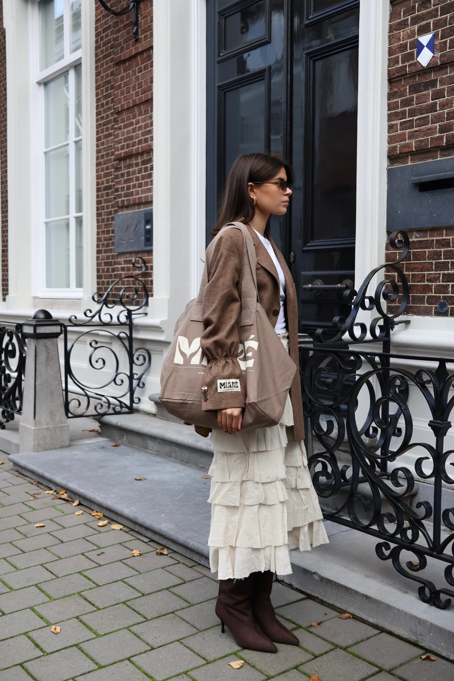 THE TOTE BAG - BROWN