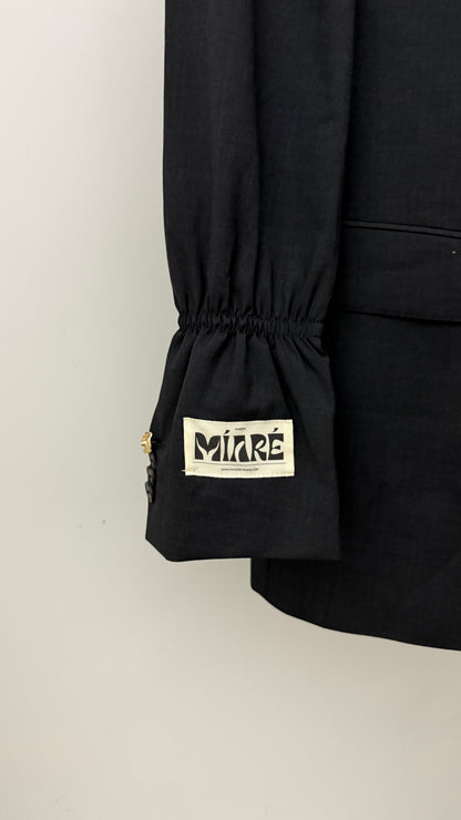 THE ESSENTIAL BLAZER 1002