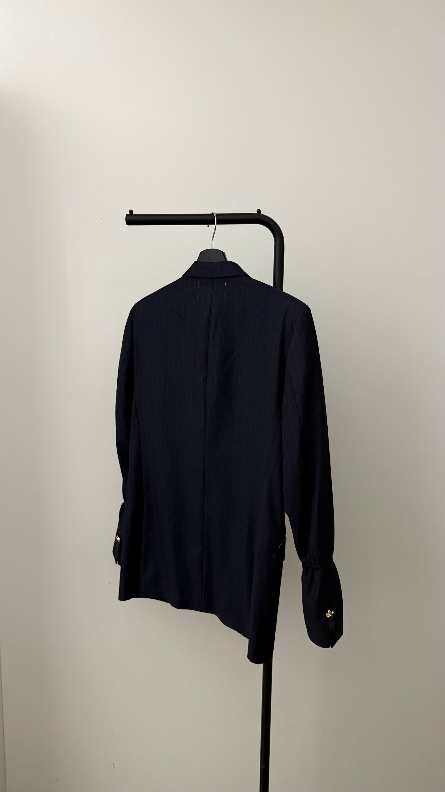 THE ESSENTIAL BLAZER 1003