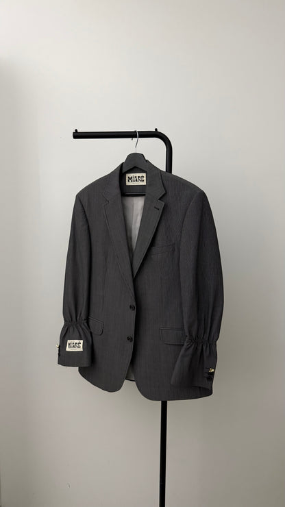 THE ESSENTIAL BLAZER 1004