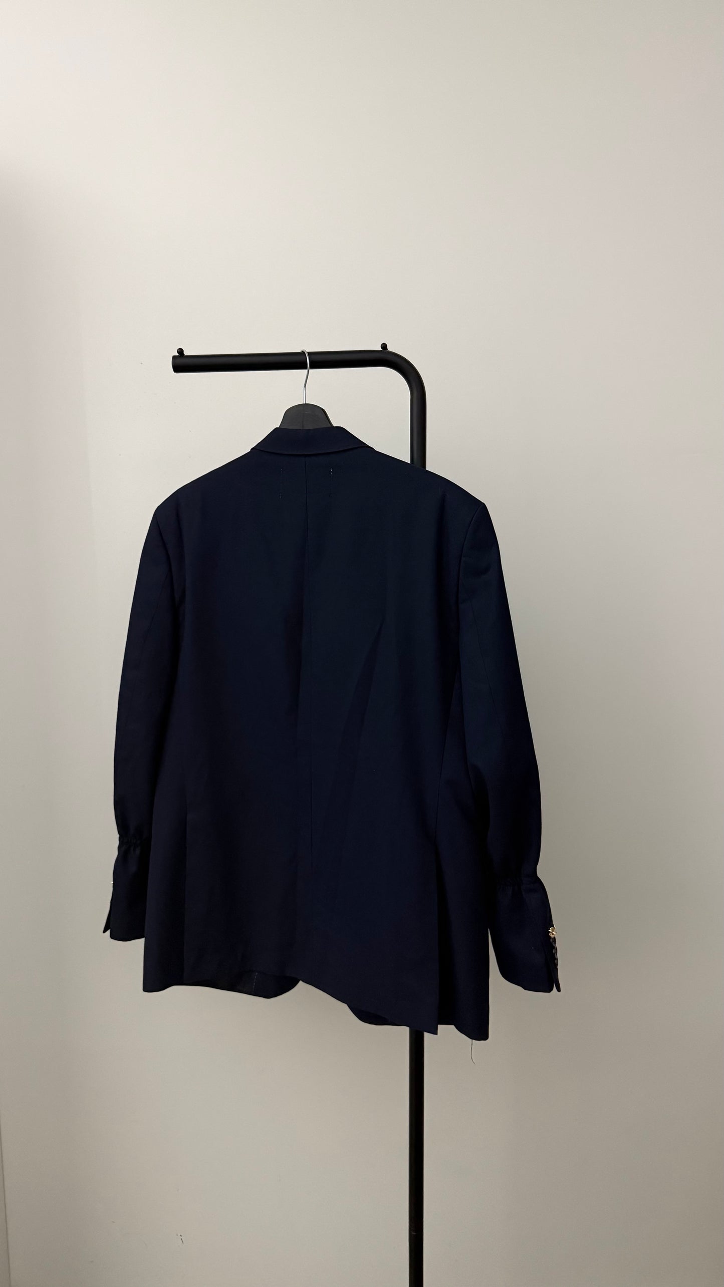 THE ESSENTIAL BLAZER 1005