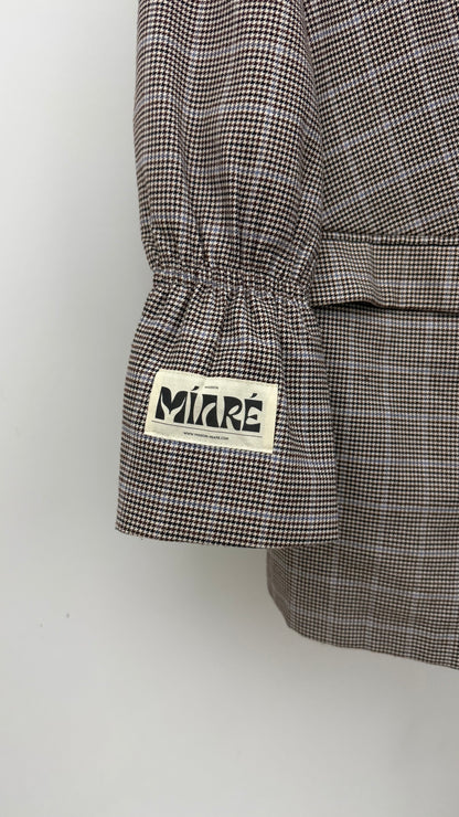 THE ESSENTIAL BLAZER 1006