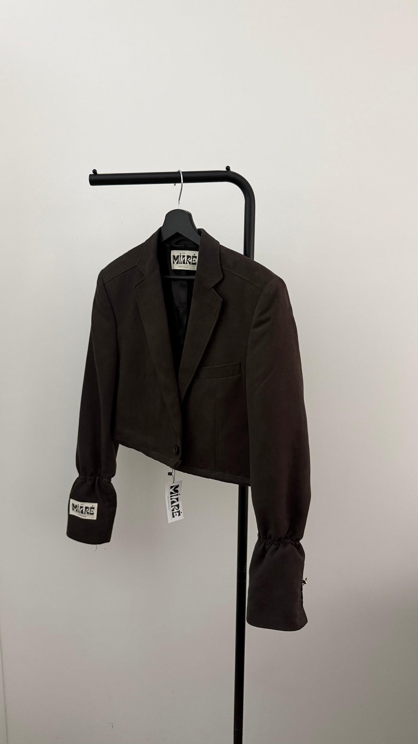 THE CROPPED 022