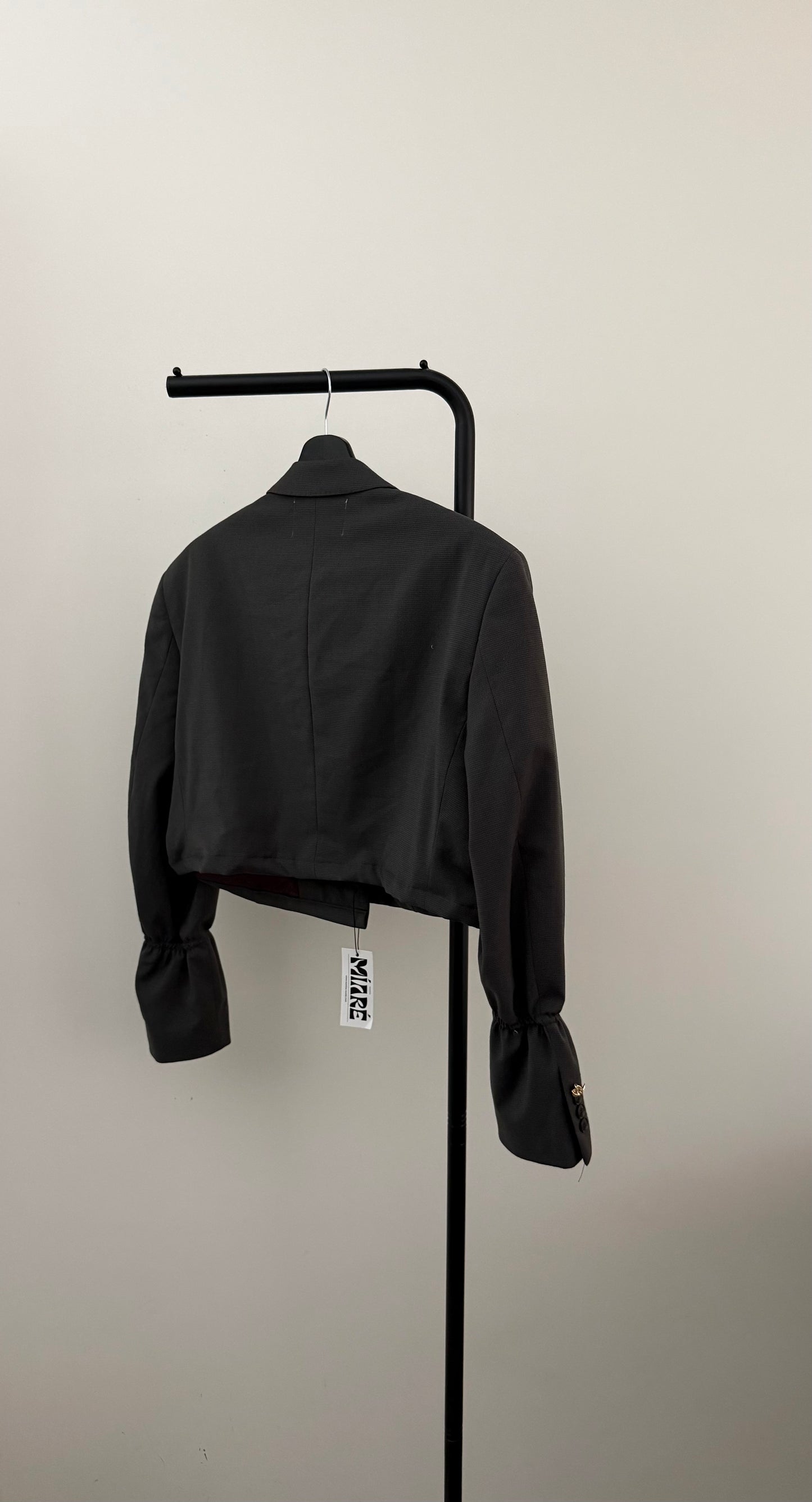 THE CROPPED 026