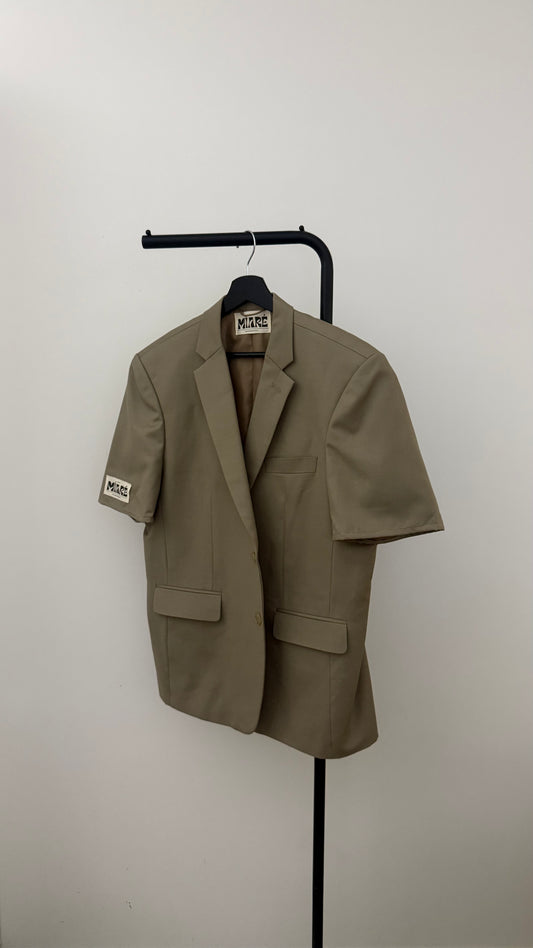 THE SHORT SLEEVE 023