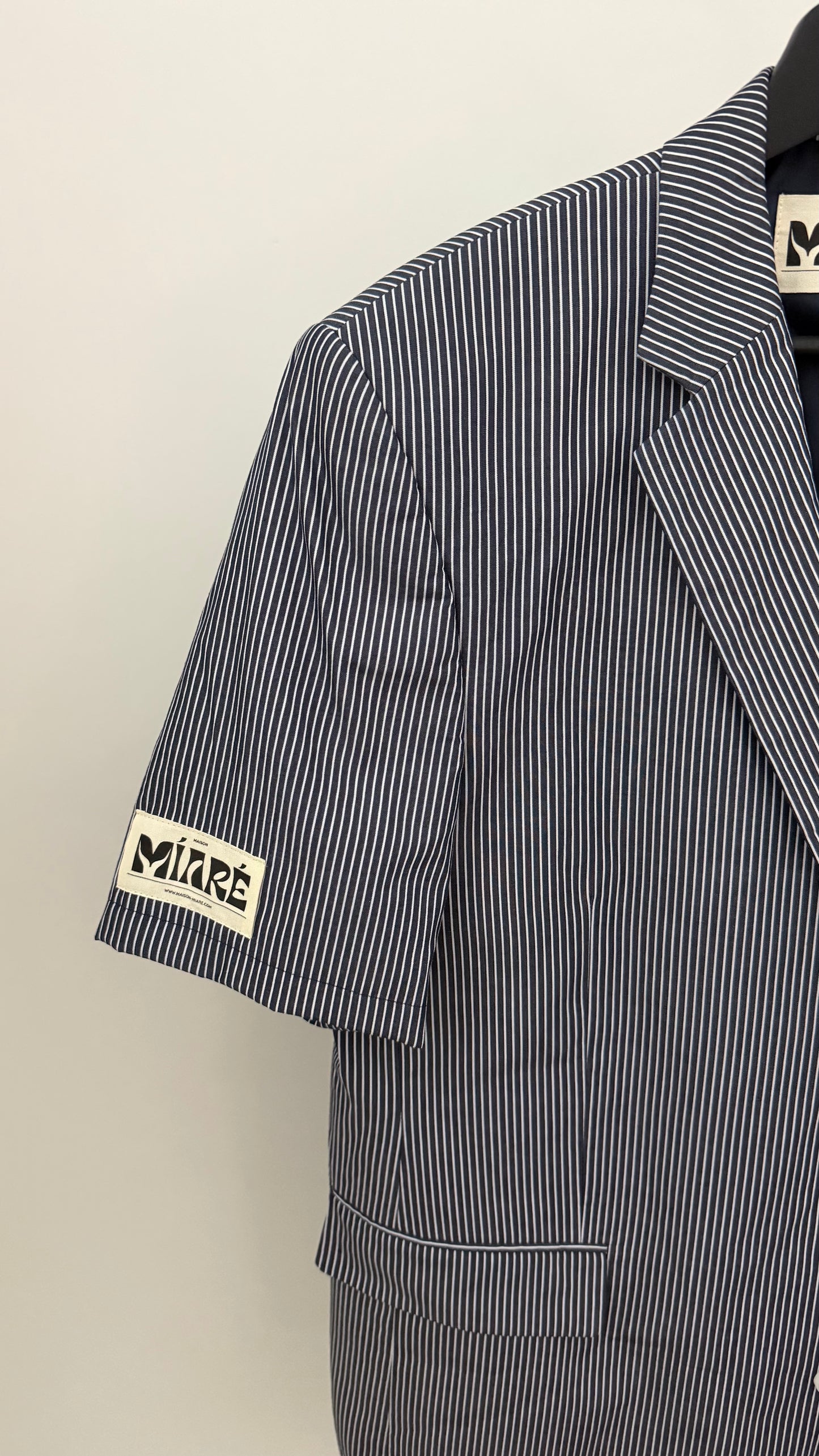THE SHORT SLEEVE 010