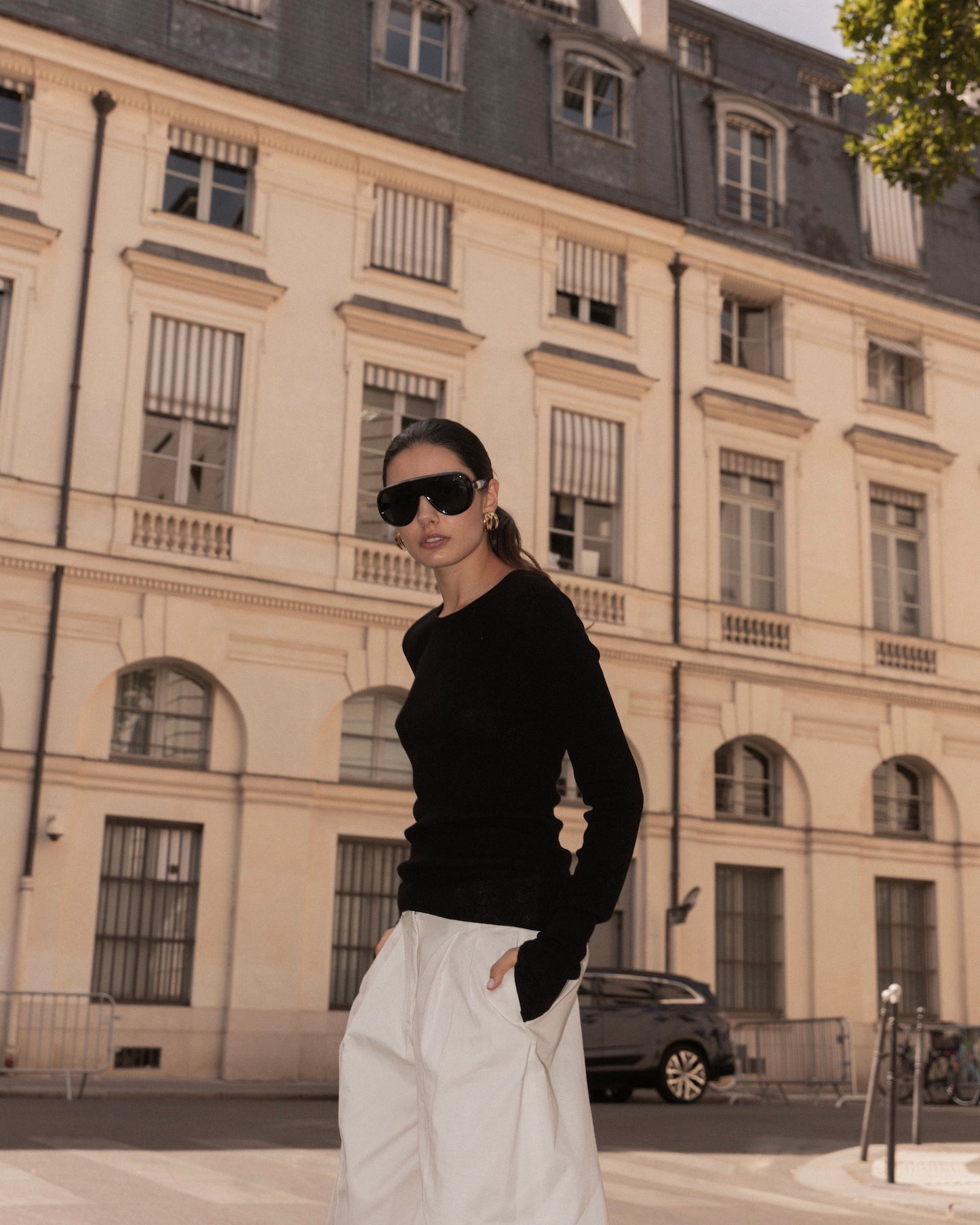 THE KNITTED JUMPER BLACK